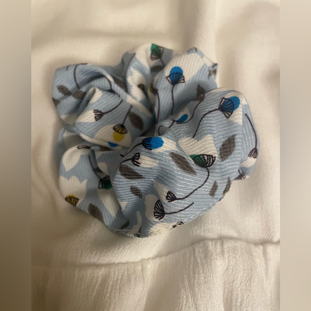 Scrunchie Bundle - Picture 2 of 7